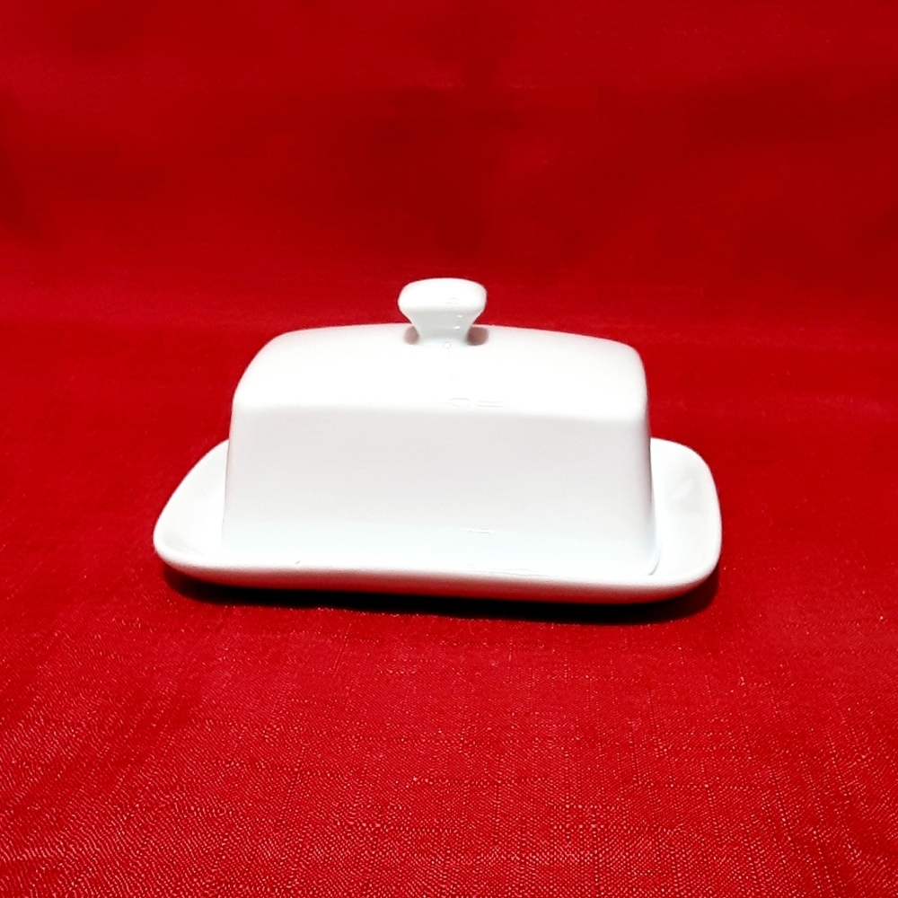 NW PALATE AND PLATE Butter Dish With Cover